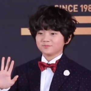 Kim Kang-hoon - Wiki, Family, Bio, Birthdate, Networth & More