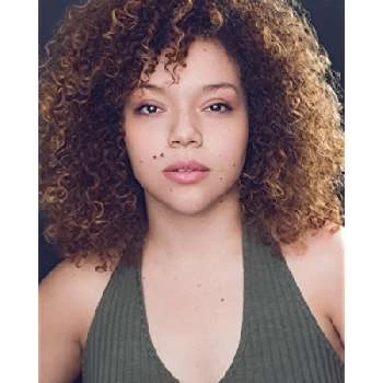 Kimberly Gomez - Age, Bio, Birthdate, Family, Networth & More