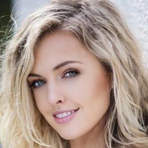 Lana Kington - Age, Wiki, Birthdate, Bio, Networth, Family & More