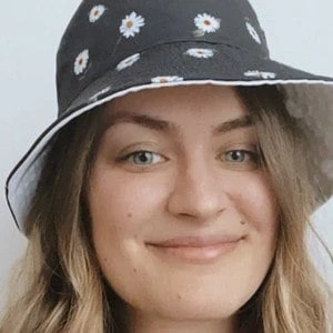 Maddie Kirby - Wiki, Bio, Networth, Birthdate, Family & More