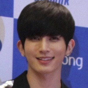 Lee Kiseop - Income, Birthday, Family, Bio, Networth & More
