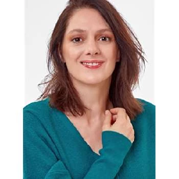 Klára Issová - Age, Bio, Birthdate, Family, Networth & More