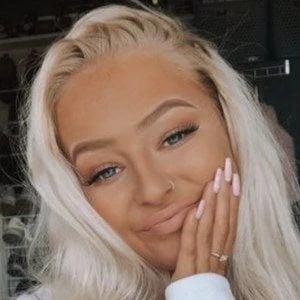 Amber Knight - Age, Wiki, Birthdate, Bio, Networth, Family & More