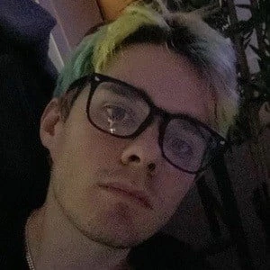 Awsten Knight - Income, Birthday, Family, Bio, Networth & More