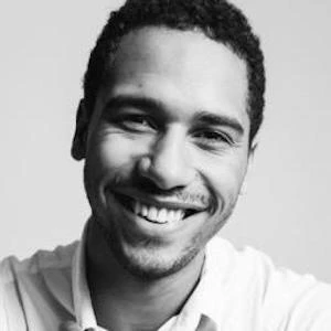 Elliot Knight Biography