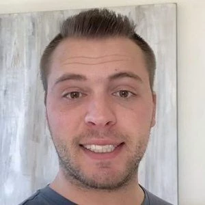 knowledgesaurus - Profession, Biography, Birthdate, Family, Wiki & More