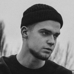 Ruslan Komarovsky Biography