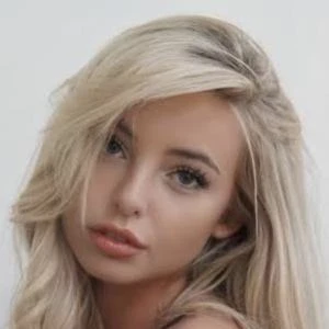 Emma Kotos Biography