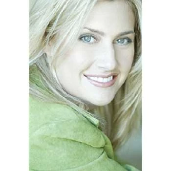 Kristen Noel Ross - Age, Bio, Birthdate, Family, Networth & More