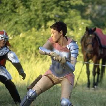 Kristen Wilson - Family, Bio, Birthday, Family, Income & More