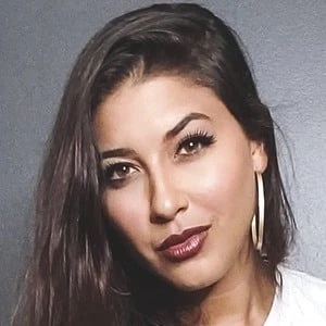 Melania Krystle Biography