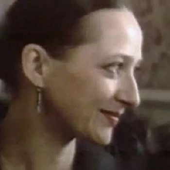 Kseniya Ryabinkina - Family, Bio, Birthday, Family, Income & More