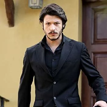 Kubilay Aka - Wiki, Bio, Birthdate, Networth, Family & More