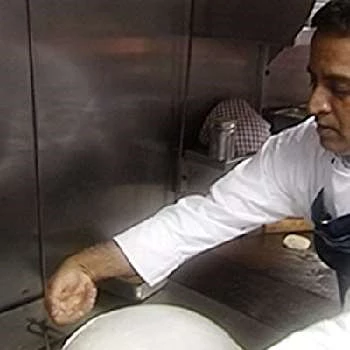 Kumar Mahadevan - Age, Bio, Birthdate, Family, Networth & More