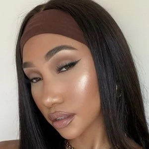 Meg Kylie - Networth, Bio, Birthdate, Age, Family & More