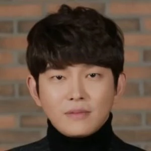 Yoon Kyun-sang - Family, Bio, Wiki, Dat of Birth, Networth & More