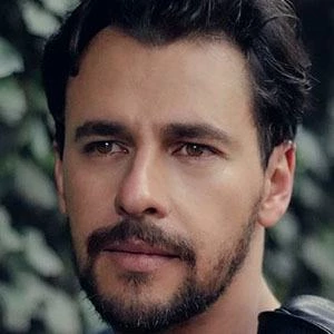 Iván López - Bio, Networth, Family, Age, Birthdate & More