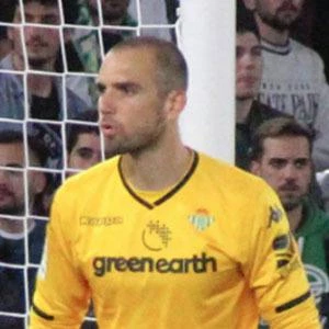 Pau López - Date Of Birth, Bio, Birthdate, Parents, Networth & More