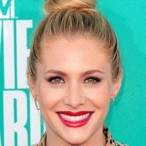 Casey Labow - Parents, Networth, Bio, Birthdate, Family Wiki & More