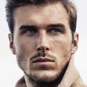 Dusty Lachowicz Biography
