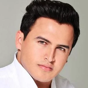 Giovanni Laguna - Income, Birthday, Family, Bio, Networth & More