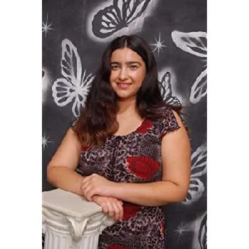 Laila Reshad Biography