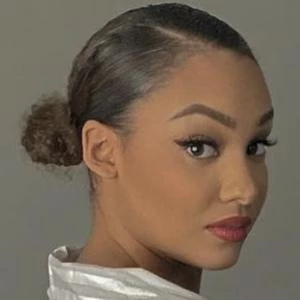 Hailey Laine - Birthdate, Age, Family, Bio, Networth & More