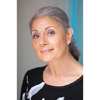 Lainie Smith - Age, Bio, Birthdate, Family, Networth & More