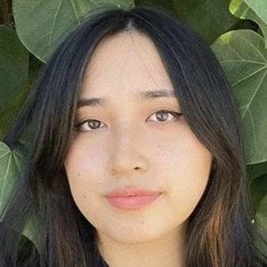 Clareee ASMR - Age, Bio, Birthdate, Family, Networth & More