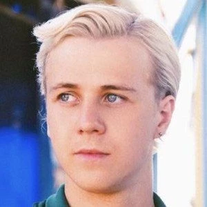 Nathan Lambert - Age, Height, Birthdate, Bio, Family, Networth & More