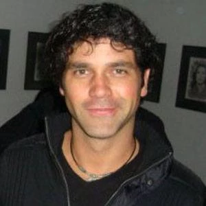 Valentino Lanús Biography