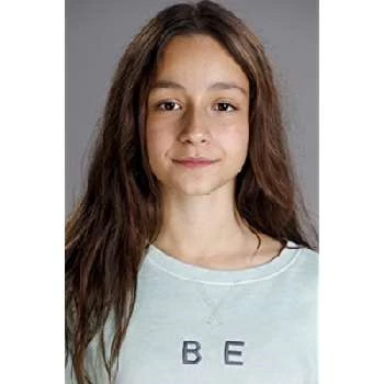 Lara Chelinho - Age, Bio, Birthdate, Family, Networth & More