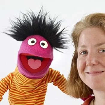 Lara MacLean - Age, Bio, Birthdate, Family, Networth & More