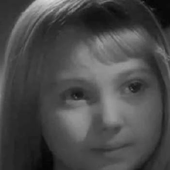 Larisa Luppian - Age, Bio, Birthdate, Family, Networth & More