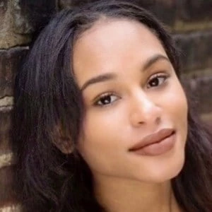 Brennyn Lark - Family, Bio, Birthday, Family, Income & More