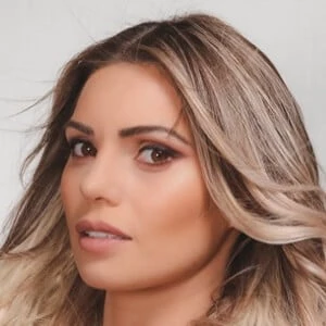 Faloon Larraguibel Biography