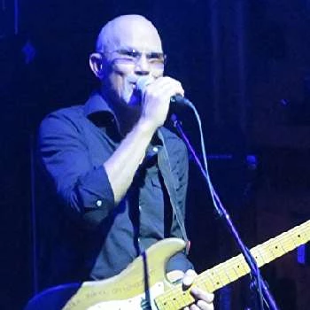 Larry Gott Biography