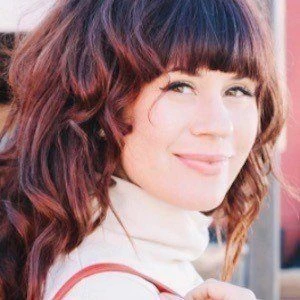 Elsie Larson Biography