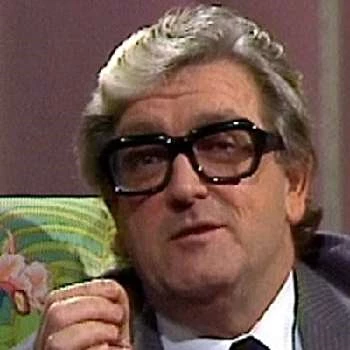 Lasse Holmqvist - Family, Bio, Wiki, Dat of Birth, Networth & More