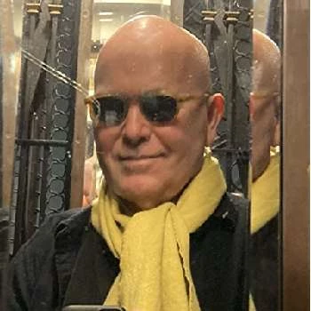 Laszlo Papas - Age, Bio, Birthdate, Family, Networth & More