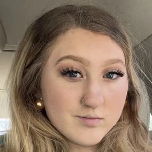 Tiffany Laughary - Age, Bio, Birthdate, Family, Networth & More