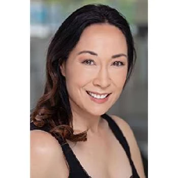 Laura Duyn - Age, Bio, Birthdate, Family, Networth & More