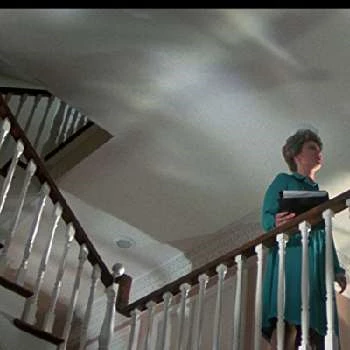 Laura Hippe - Age, Bio, Birthdate, Family, Networth & More