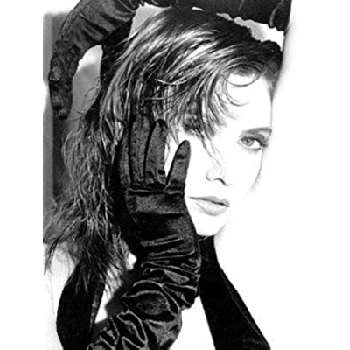 Laura Hunter - Age, Bio, Birthdate, Family, Networth & More