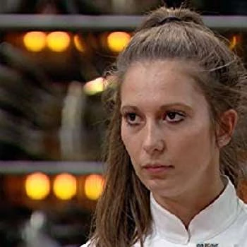 Laura Jane Cassaighe - Age, Bio, Birthdate, Family, Networth & More