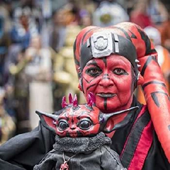 Laura Mayer - Age, Bio, Birthdate, Family, Networth & More