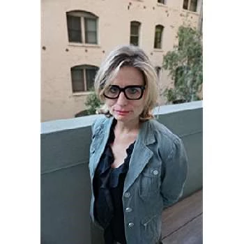 Laura Michalchyshyn - Age, Bio, Birthdate, Family, Networth & More