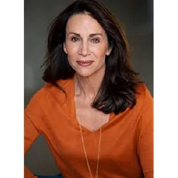 Laura Munoz-Bottini - Age, Bio, Birthdate, Family, Networth & More