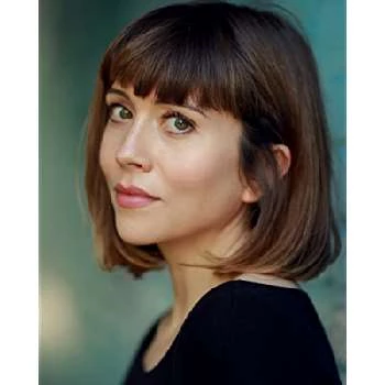 Laura Pyper - Age, Bio, Birthdate, Family, Networth & More