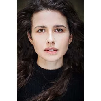 Laura Rauch - Age, Bio, Birthdate, Family, Networth & More